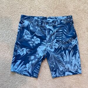 J Lindeberg Mens golf shorts